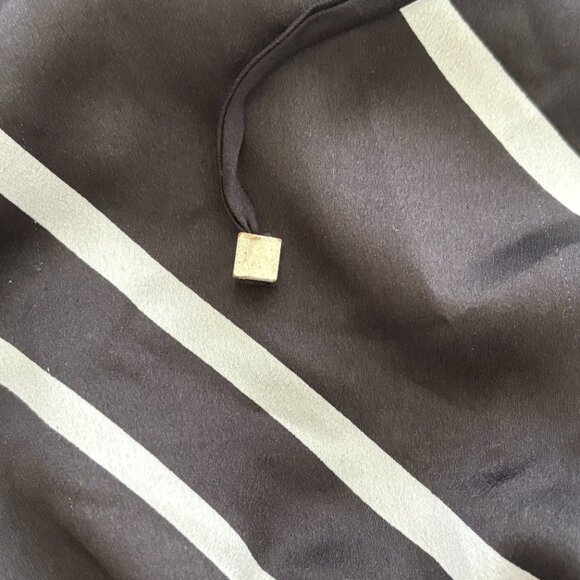 White House Black Market Pullover Blouse 3/4 Sleeves XXS Black & White EUC - Picture 6 of 7